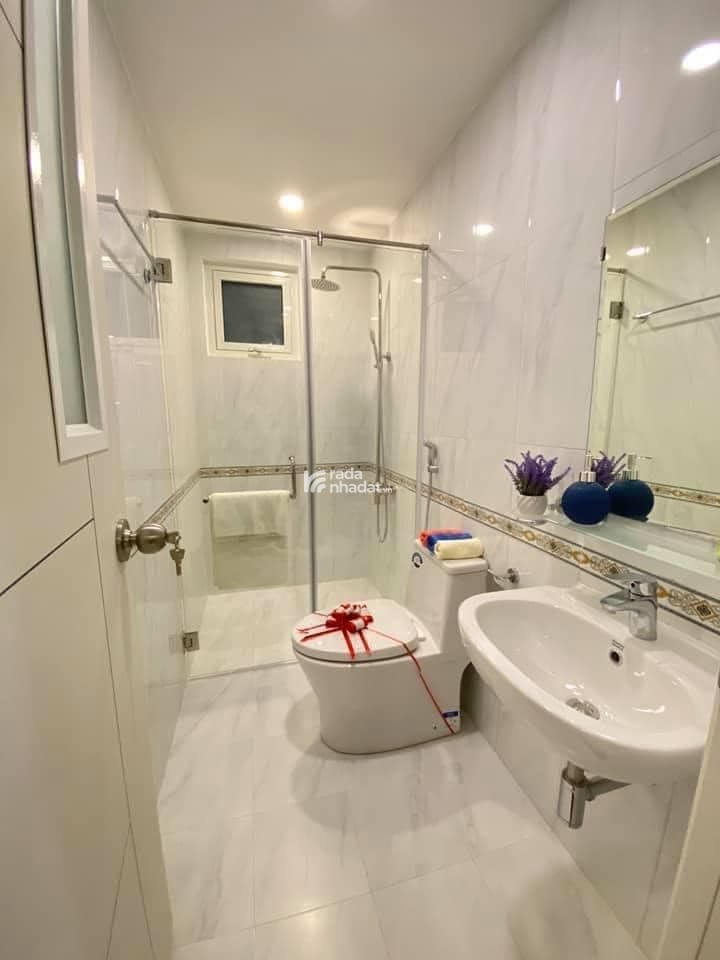 Chủ nhà bán căn chung cư N03 Ngoại Giao Đoàn, DT 90m2, full đồ giá bán 6,8 tỷ: 0981 129 ***