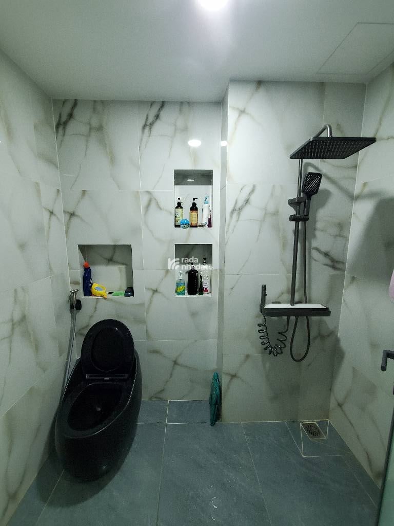 HXH THÔNG NGAY CÔNG VIÊN TẦM VU - NHÀ 6 TẦNG THANG MÁY 10PN 11WC - CHDV CAO CẤP DÒNG TIỀN CAO