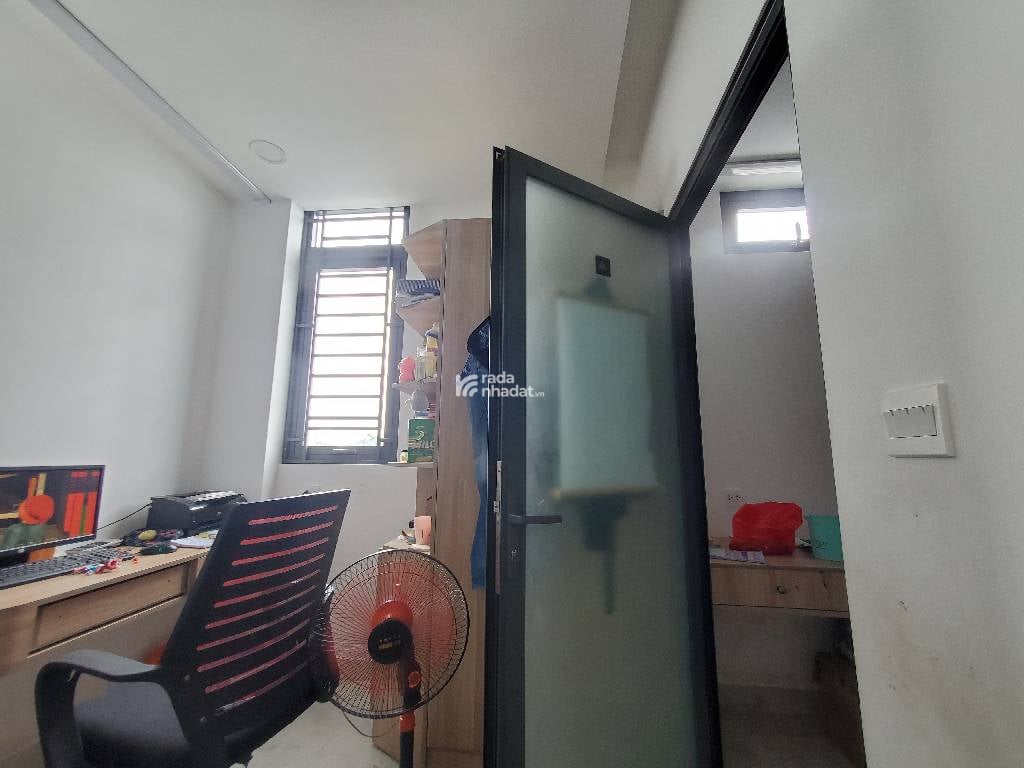 HXH THÔNG NGAY CÔNG VIÊN TẦM VU - NHÀ 6 TẦNG THANG MÁY 10PN 11WC - CHDV CAO CẤP DÒNG TIỀN CAO