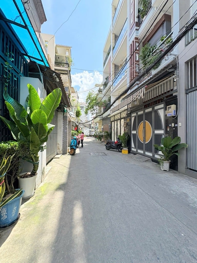 HIẾM NHÀ MỚI TRUNG TÂM TÂN PHÚ GIÂP TÂN BÌNH TRƯỜNG CHINH 37M2 CHỈ 5 TỶ XÍU