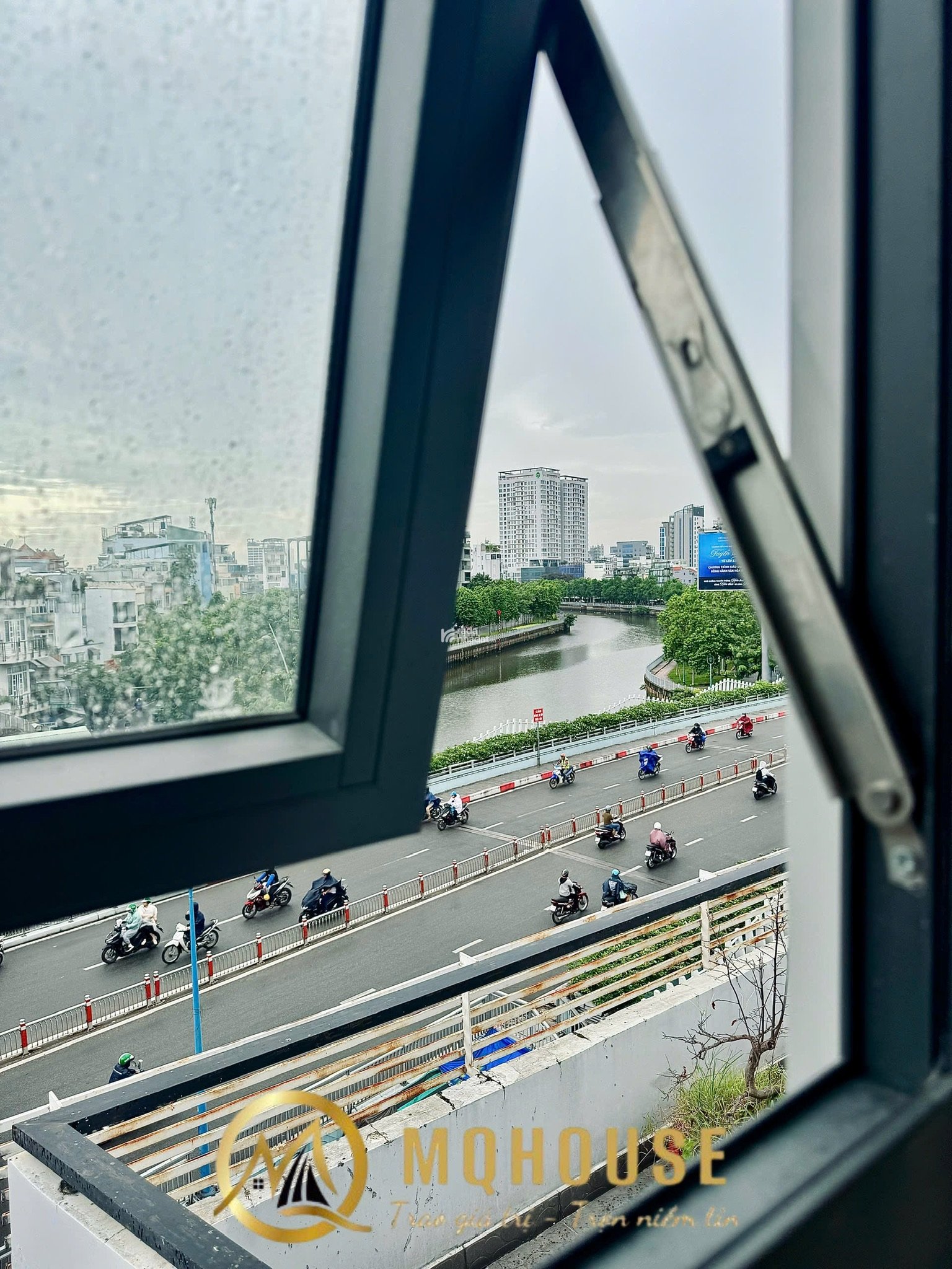 Cho Thuê Phòng Có Gác Lửng Quận 1 Gần Cầu Kiệu, Đại Học Kinh Tế