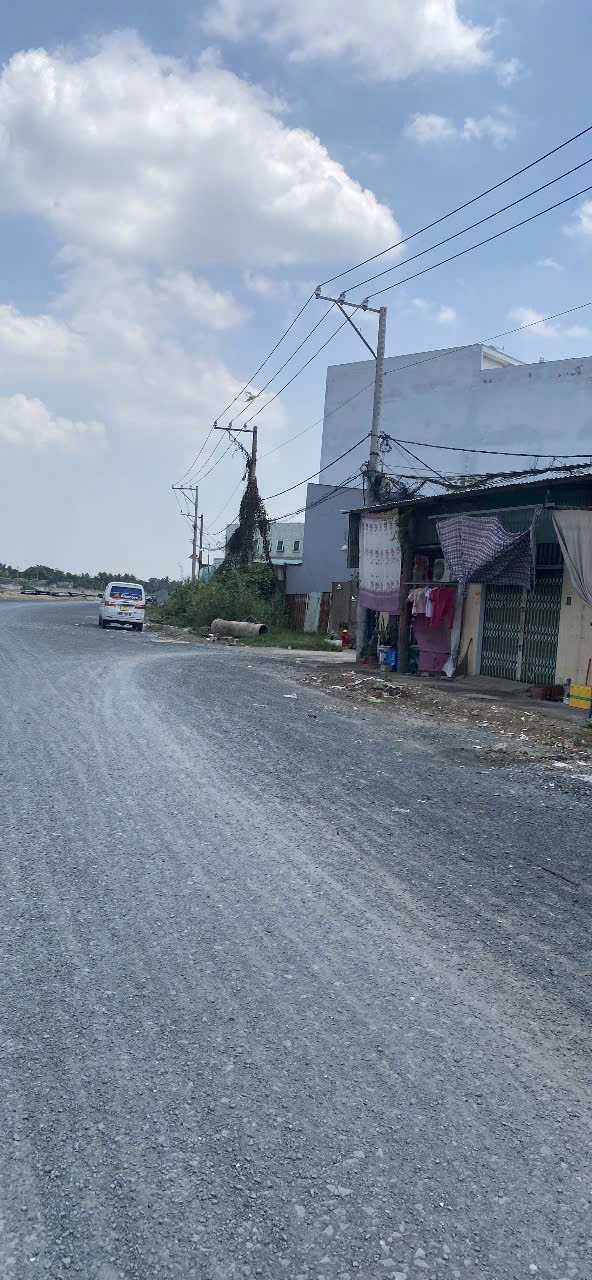 BÁN ĐẤT HẺM XE TẢI SÁT MT KÊNH THAM LƯƠNG, NGAY CC LÊ THÀNH