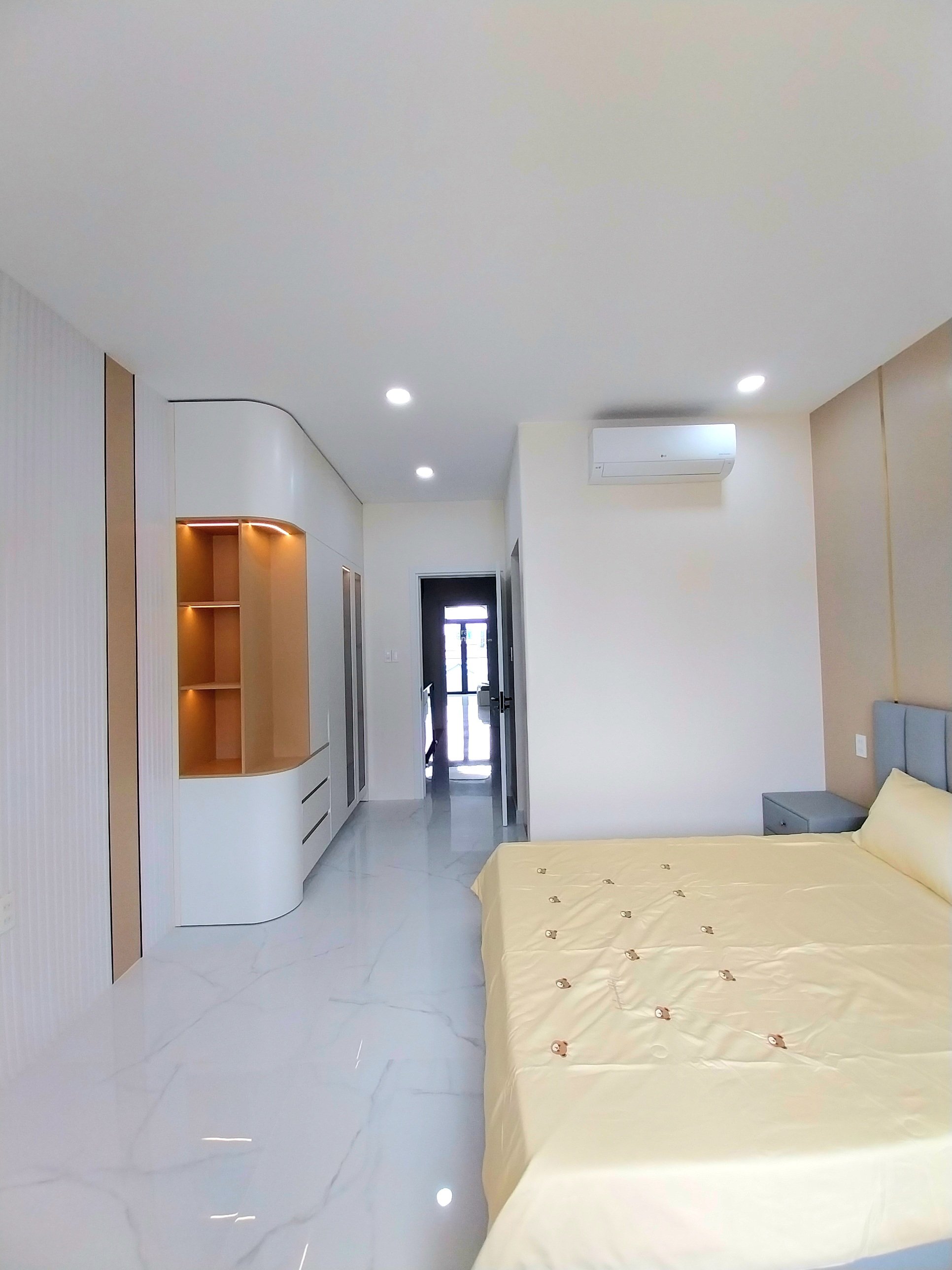 Bán nhà mới xây ở Quang Trung 