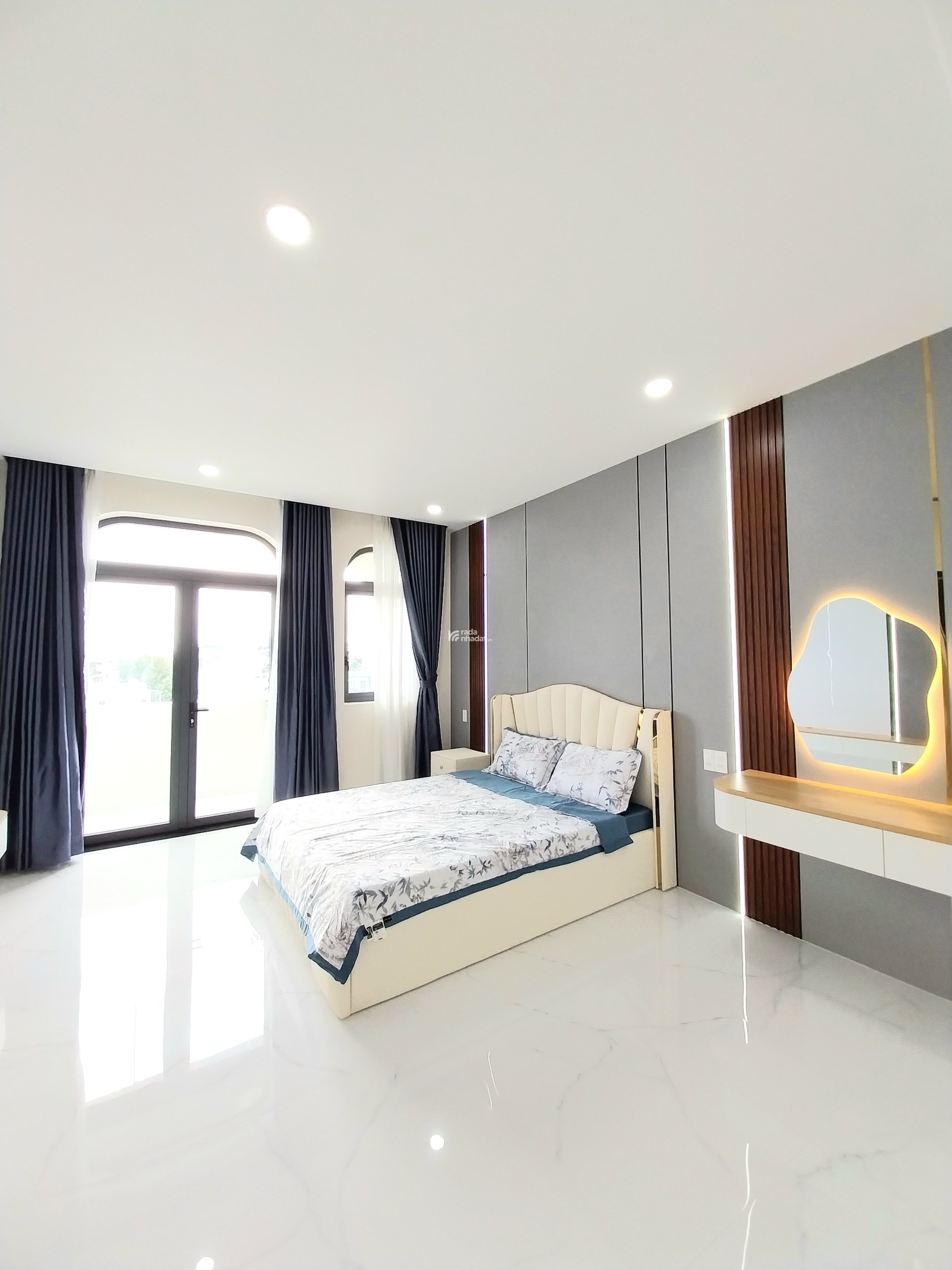 Bán nhà mới xây ở Quang Trung 