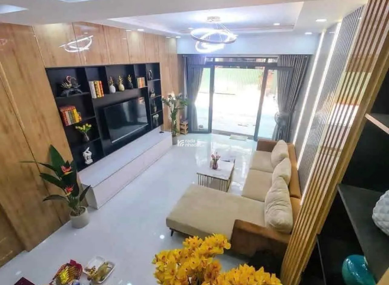 Chính chủ bán nhà 3 tầng 85m2 phường 4 TP. Tân An sổ hồng riêng chỉ 2.55 tỷ