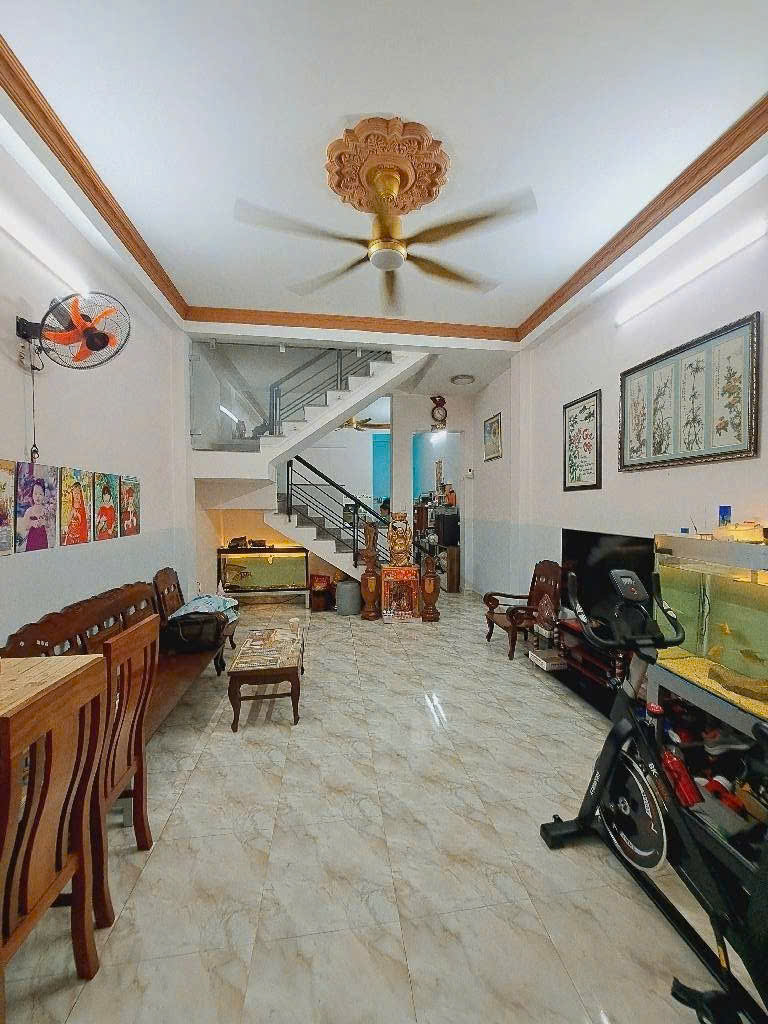 NHÀ 2 TẦNG NGANG 4.5M, HXH TRÁNH, TRUNG TÂM LONG TRƯỜNG, 4.2 TỶ TL