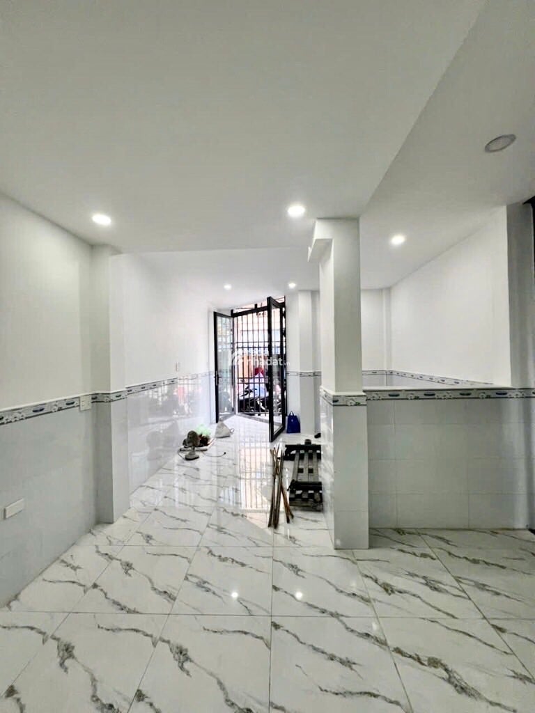 BÁN NHÀ HƯƠNG LỘ 2 48M2 3 TẦNG 4PN 4.5 TỶ HẺM XE HƠI 7M THÔNG BÌNH TÂN 