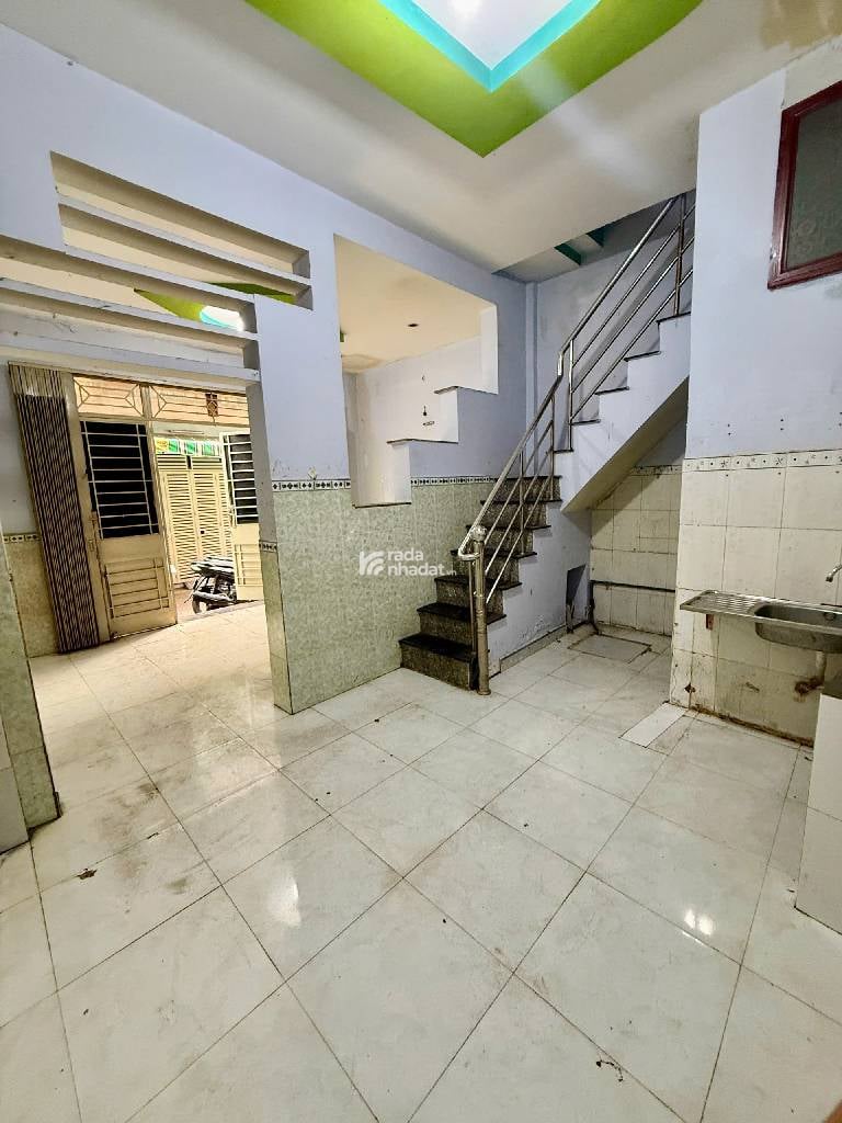 BÁN NHÀ TẠ QUANG BỬU 35M2 2.X TỶ 5X7M 3 TẦNG HẺM XE HƠI QUẬN 8 