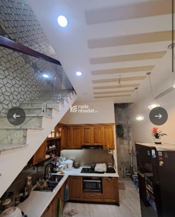 Mặt tiền Trần Xuân Soạn -51MV -3 lầu BTCT- 2PN 2WC - nhỉnh 8T TL