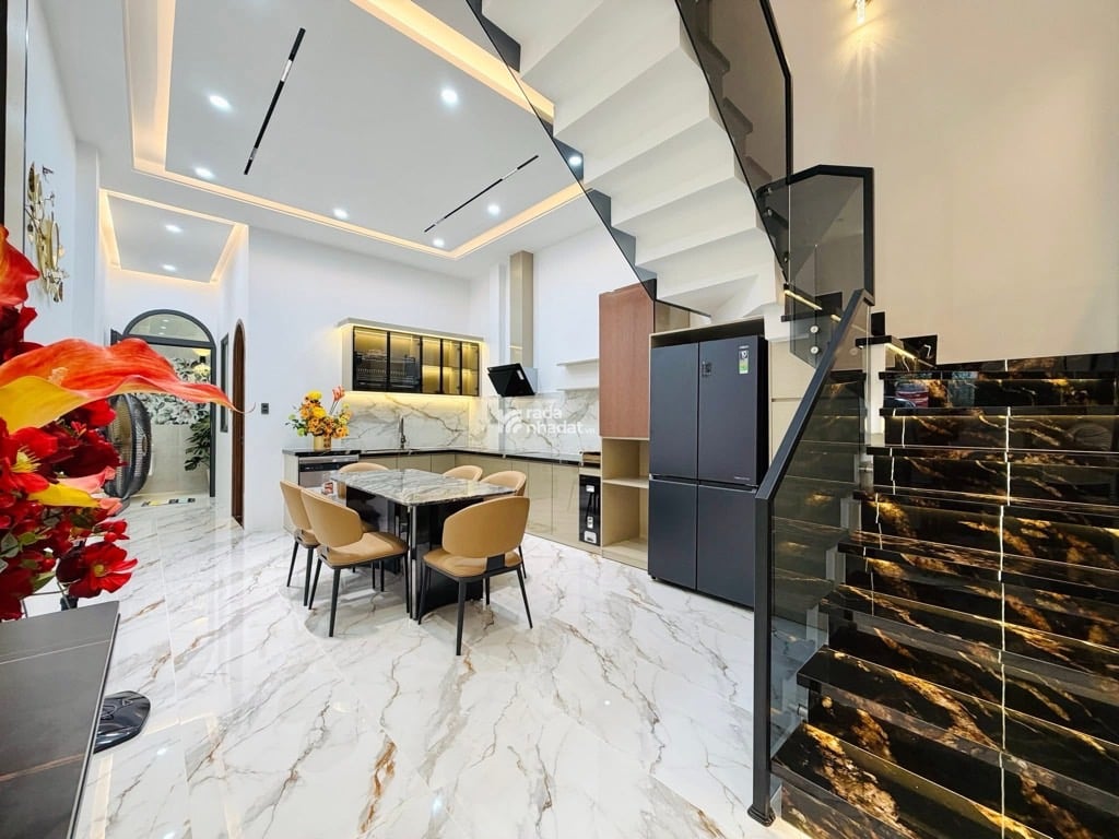 Bán nhà MTKD đa ngành nghề, 100m2, Gara ôtô, Nguyễn Duy Cung Gò Vấp, nhỉnh 12 tỷ