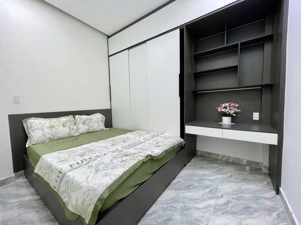 Sang tên liền trong ngày! Bán nhà Nguyễn Trọng Tuyển, phường 2, Tân Bình - 50m2, Sổ Riêng