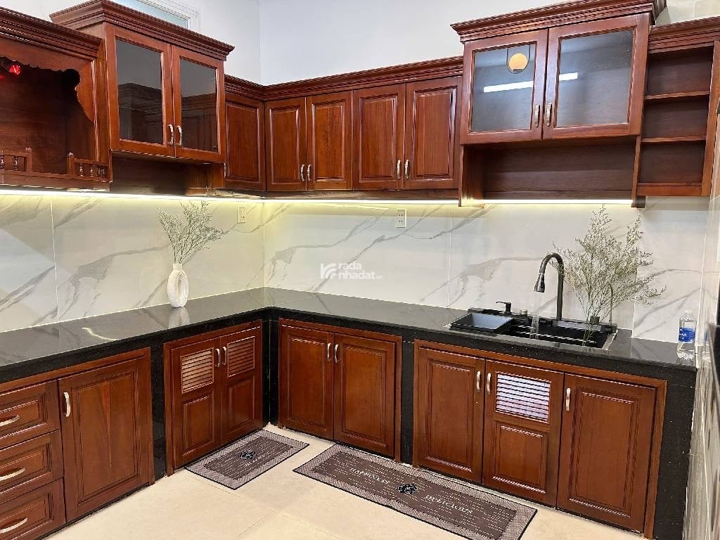 Diện tích: 4 x 14m – Công nhận đủ 56m2Lộ giới: 0.5mHẻm trước nhà: 6mKết cấu: Nhà 