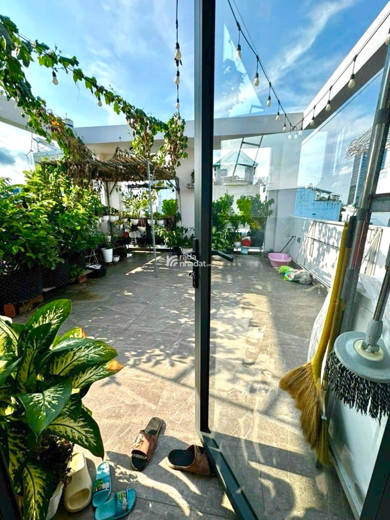 50m2 - 4 Tầng đúc - nhà xây mới - 5 PN - Tặng fulll nội thất - View Landmark -  7,7 tỷ thương lượn