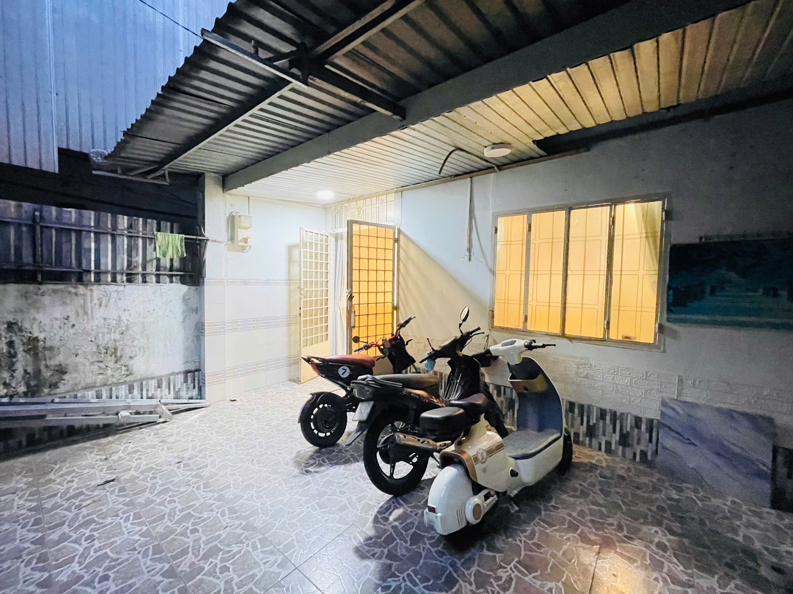 BÁN NHÀ TÂN CHÁNH HIỆP 36, HẺM XE HƠI, TÂN CHÁNH HIỆP - NHỈNH 4 TỶ  Dt: 81m2 ( 5.8m x 14m )