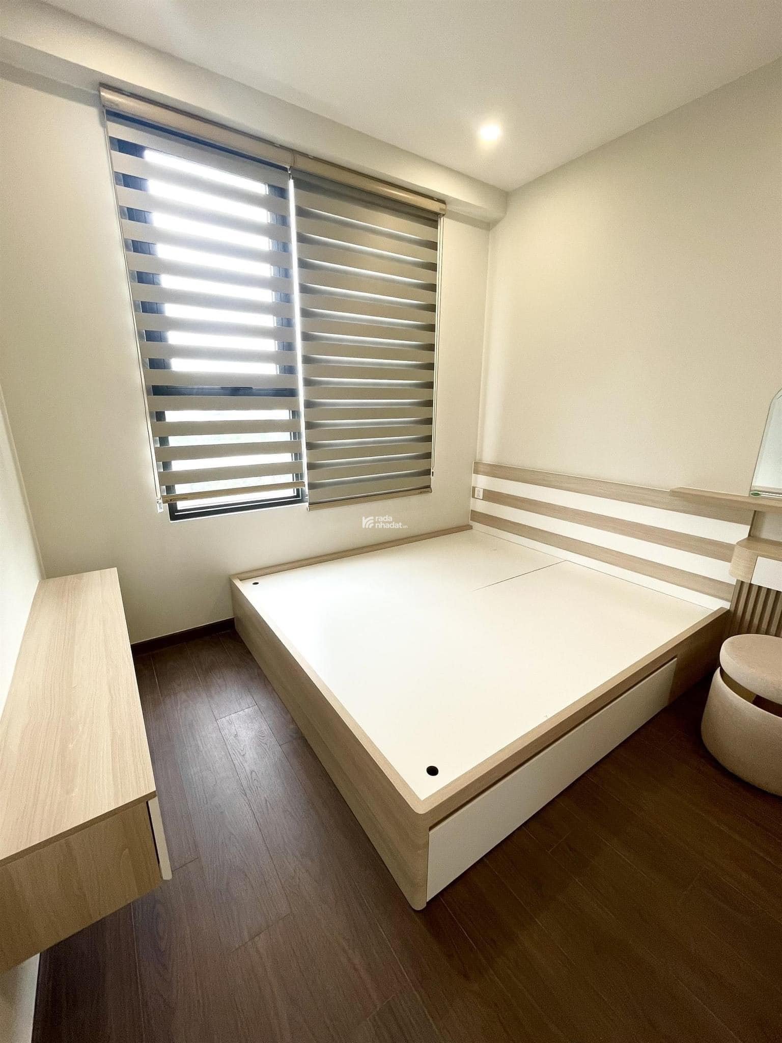 Cho thuê căn hộ 2 phòng ngủ full nội thất siêu vip chỉ 10 triệu CC Lê Phong, LH: Trần Hàn Vũ