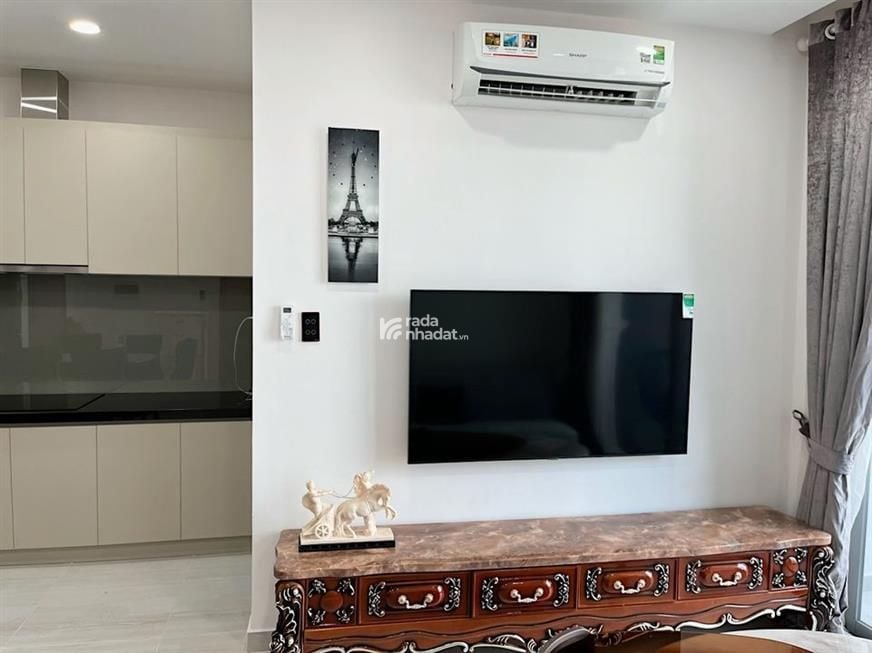 Cho thuê căn hộ 2 phòng ngủ full nội thất siêu vip chỉ 10 triệu CC Lê Phong, LH: Trần Hàn Vũ