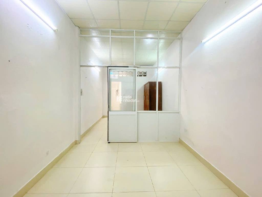 KHU SÂN BAY, NGUYỄN TRỌNG TUYỂN, TÂN BÌNH, 31M2 CÓ KC Ở NGAY. GIẢM 550TR CHỈ CÒN 5.1T TL 