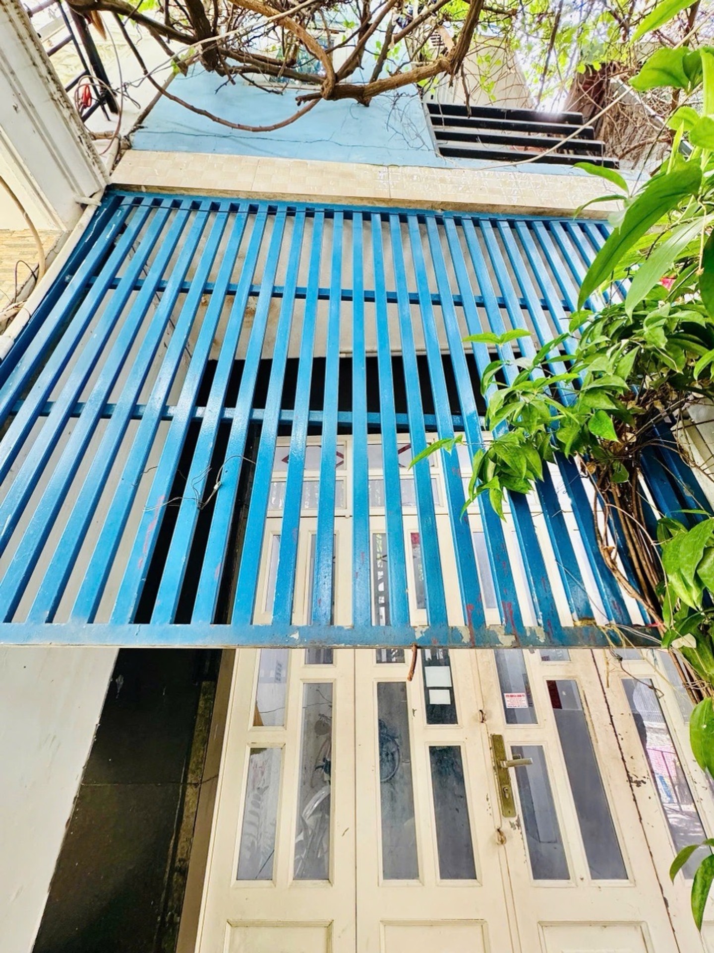 HẺM XE HƠI SÁT VÁCH. HOÀNG HOA THÁM, BÌNH THẠNH, 3 TẦNG Ở NGAY. GIẢM 550TR CHỈ 6.3T