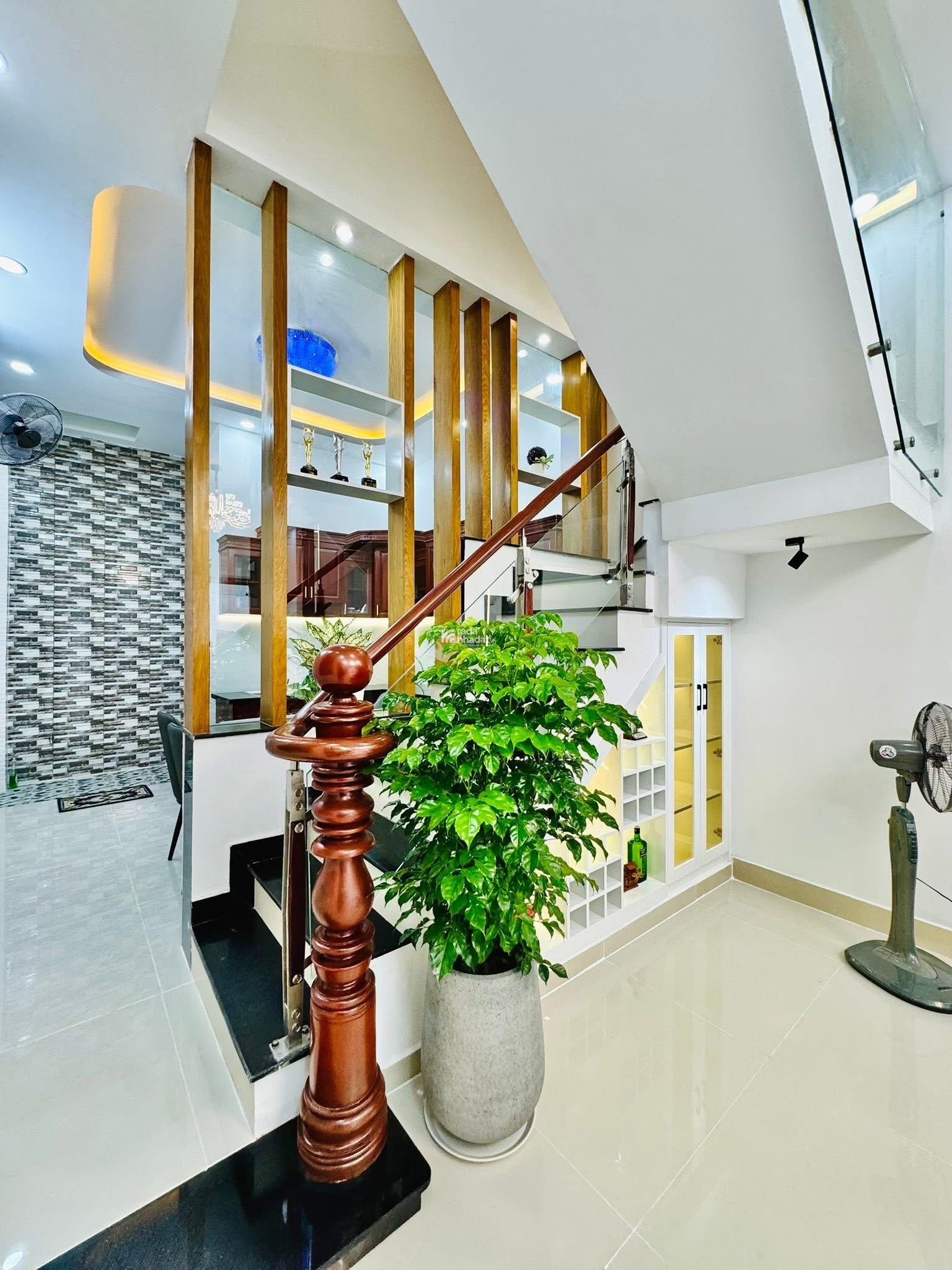 Bán nhanh căn nhà đường Nguyễn Gia Trí, Bình Thạnh, HCM, 3 Tỷ 650Tr/ DT 57,6m2/ SHR Chính chủ