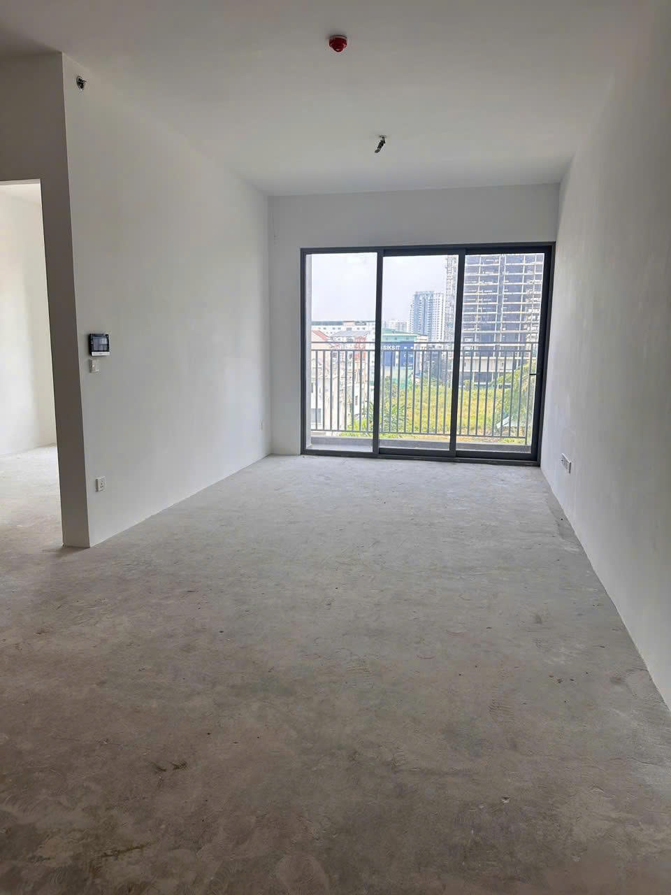 bán căn 2PN2WC - 5,9 tỷ - bàn giao thô - căn góc - 85m2 - Celesta Rise