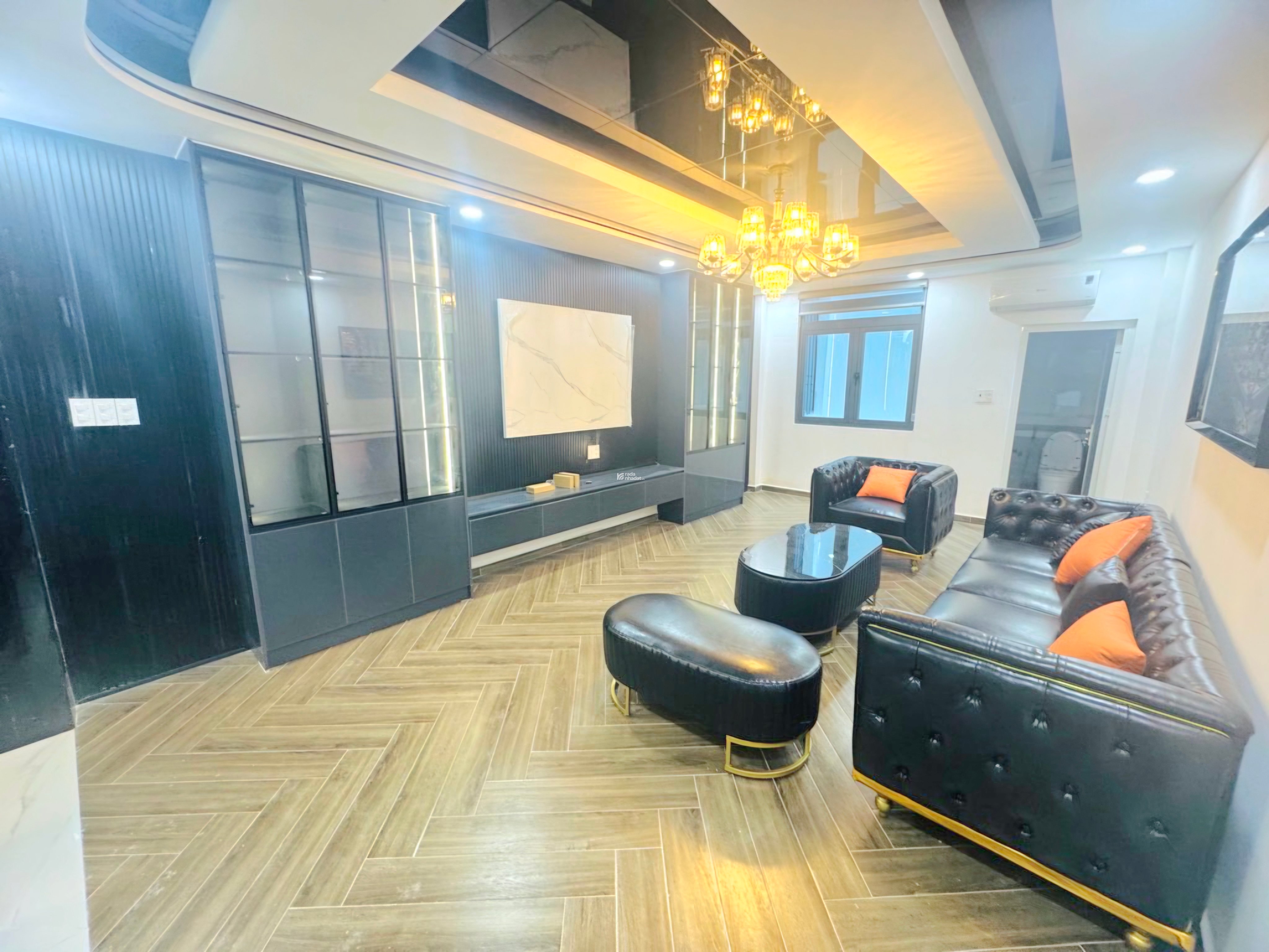 NGAY CHỢ PHÚ LÂM - NHÀ MỚI 5 TẦNG THANG MÁY - 85M2 - HXT PHÂN LÔ