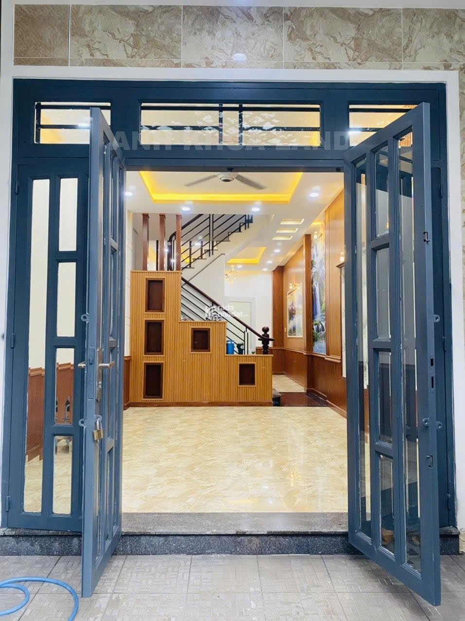 BÁN NHÀ 3T HẺM ÔTÔ ĐƯỜNG ĐÌNH PHONG PHÚ TĂNG NHƠN PHÚ B CHO THUÊ 12TR/T  7.2 TỶ