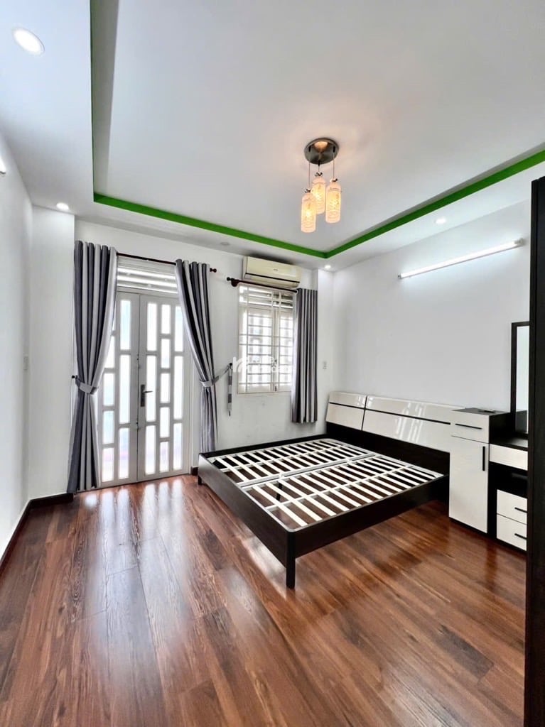 CHỦ CẦN BÁN GẤP NHÀ NGAY LÊ VĂN QUỚI -HẺM XE HƠI 