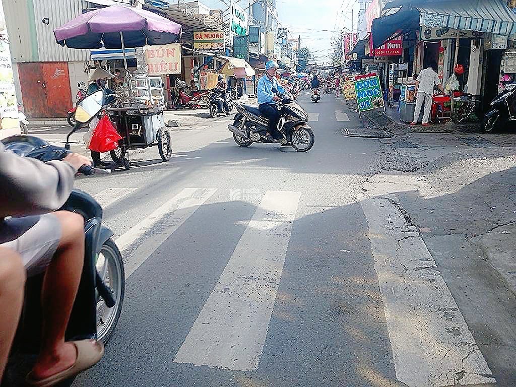 Bán nhà gần tân kỳ tân quý  mã lò bình hưng hoà