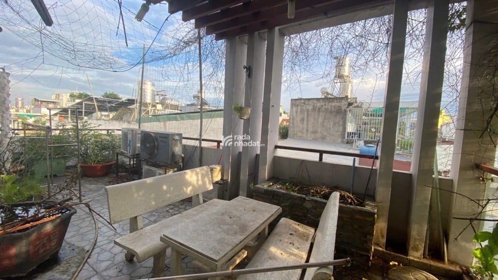  Ô TÔ VÀO NHÀ, XE TẢI QUAY ĐẦU TRƯỚC NHÀ - GẦN 50M2 - 4 TẦNG, 5 PHÒNG - NGANG KHỦNG 6M - TÂN PHÚ -