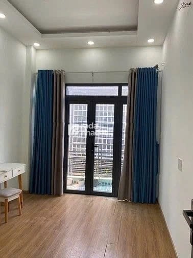 CHO THUÊ NHÀ NGUYỄN HỮU CẢNH P22 BÌNH THẠNH 2Pn 13.5Tr