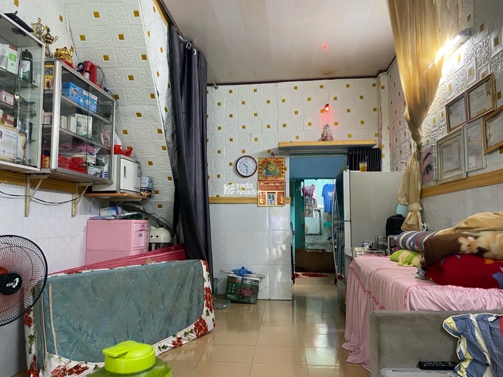 1 CĂN RA MẶT TIỀN LẠC LONG QUÂN - VỪA Ở VỪA KINH DOANH 2 MẶT HẺM TRƯỚC  