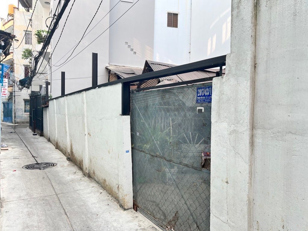 NHÀ VIP NGAY CHỢ PHẠM VĂN HAI, TÂN BÌNH, 110M2 CHIA LÀM 2 LÔ. GIẢM 750TR CHỈ CÒN 5.4T 