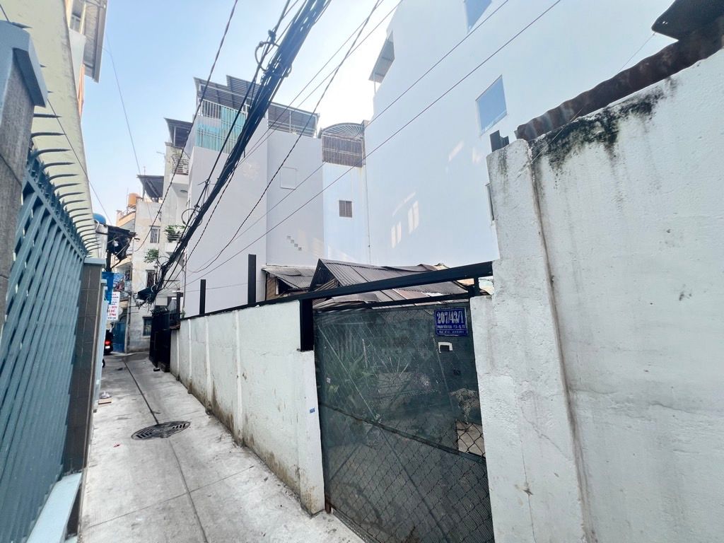 NHÀ VIP NGAY CHỢ PHẠM VĂN HAI, TÂN BÌNH, 110M2 CHIA LÀM 2 LÔ. GIẢM 750TR CHỈ CÒN 5.4T 