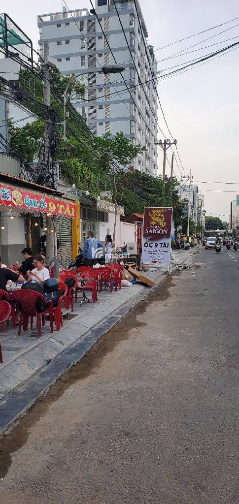 NGAY GẦN CHỢ, MTKD HOÀNG HOA THÁM, TÂN BÌNH, 110M2 CÓ KC Ở NGAY. GIẢM 3.50T CHỈ CÒN 32T 