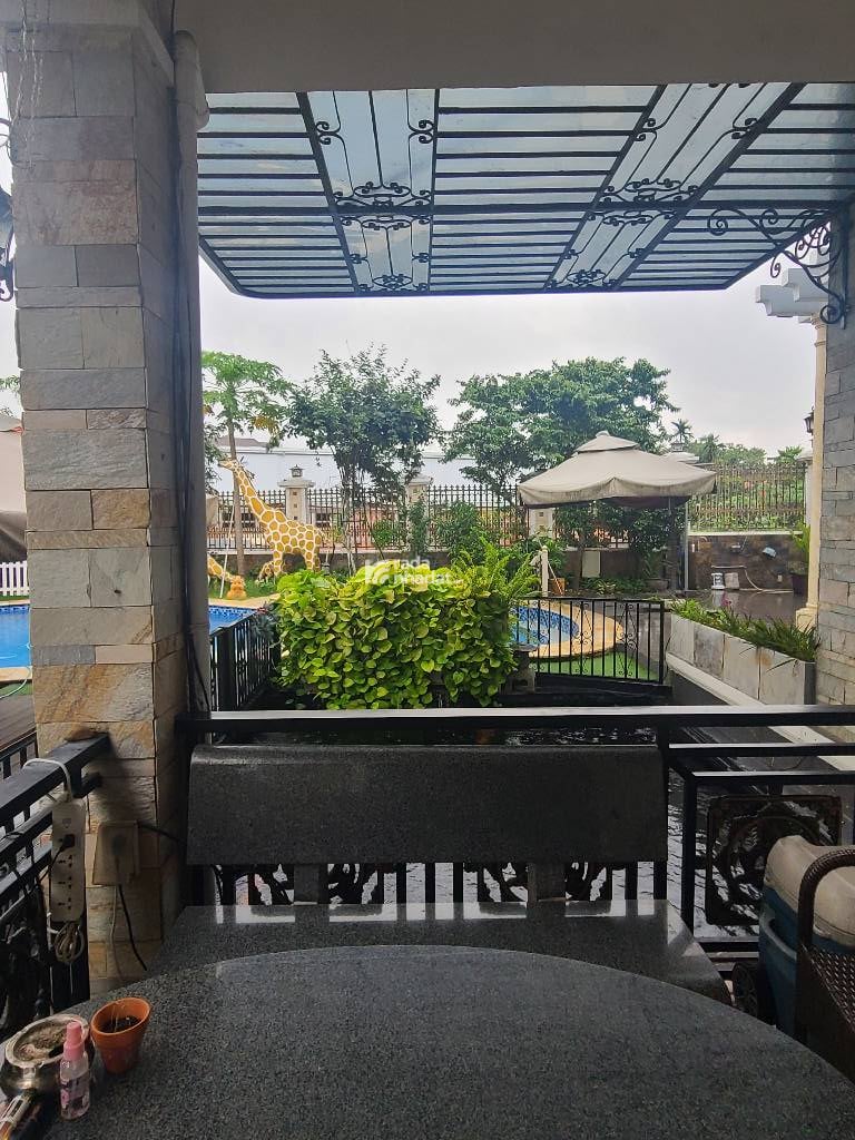 BIỆT THỰ - P. THẢO ĐIỀN, QUẬN 2 - NGUYỄN VĂN HƯỞNG- DT: 501M2- 308 TỶ