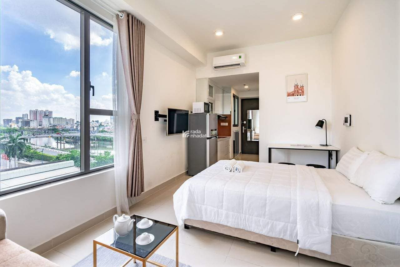Bán căn hộ CC Intracom 2, Cầu Diễn, 6,5 tỷ, 135m2, căn hộ lô góc tầng trung - view đẹp hot