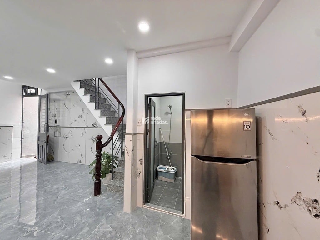 TÂN BÌNH - 37M2 - 2 TẦNG, 2 PHÒNG - 3 BƯỚC RA ĐƯỜNG 2 Ô TÔ TRÁNH - TẶNG FULL NỘI THẤT