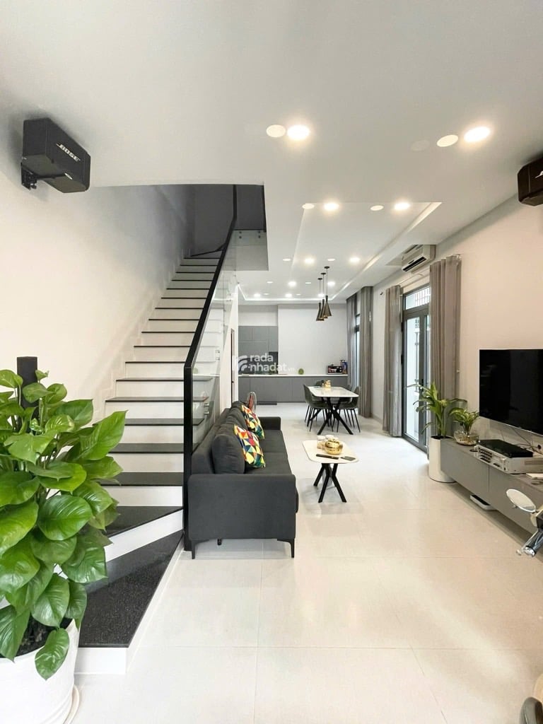 Trịnh Đình Trọng, Tân Phú 60m2, 4 tầng, hẻm oto, giá rẻ