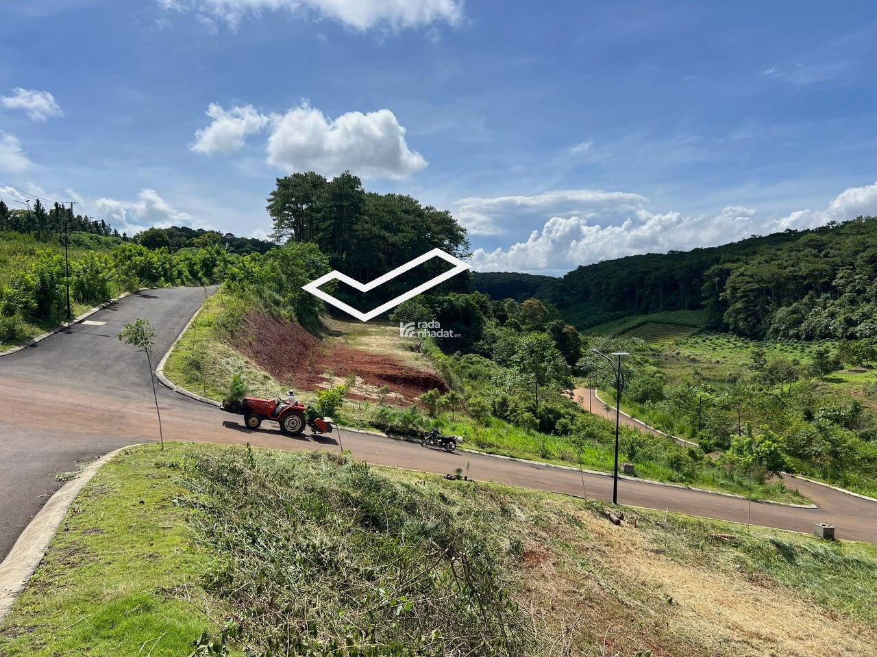 BÁN ĐẤT NGHỈ DƯỠNG VIEW RỪNG THÔNG PHƯỜNG 2, TP. BẢO LỘC SỔ SẴN  FULL THỔ CƯ GIÁ 2 TỶ 541 TRIỆU