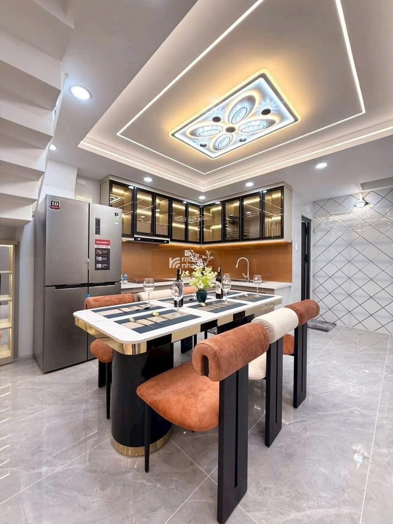 BÁN NHÀ PHỐ ĐẸP 3 TẦNG TRUNG TÂM PHƯỜNG 4, TP. TÂN AN, LONG AN 80M2 CHỈ 2TỶ3 SHR
