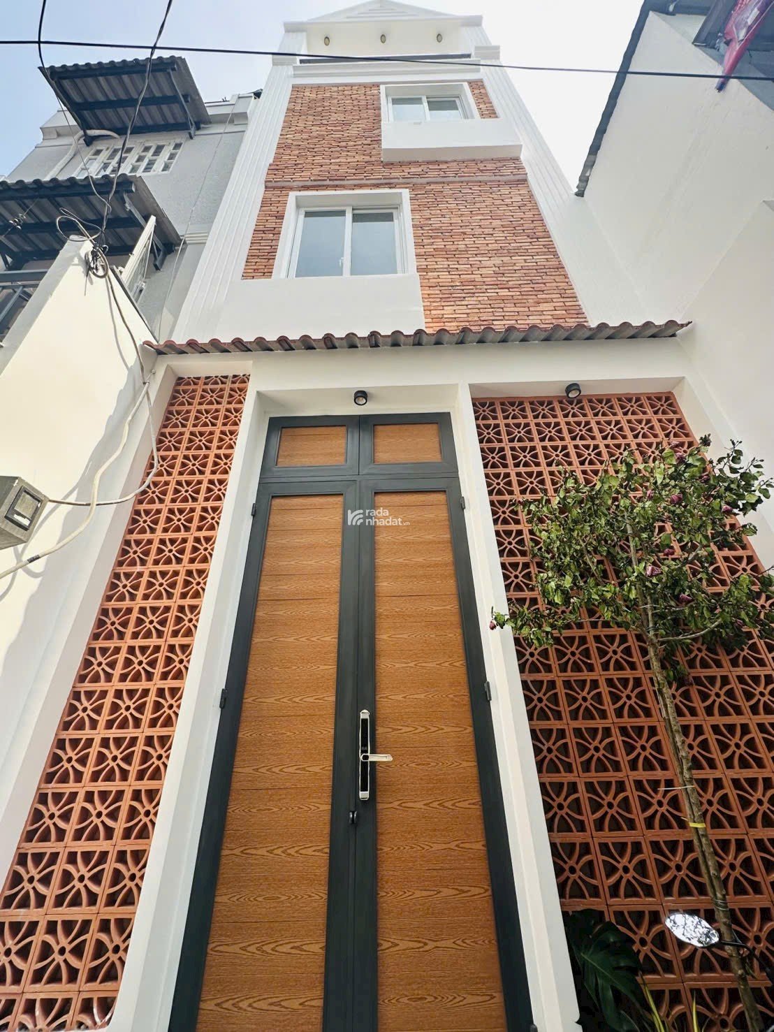 Siêu phẩm hàng Xanh, khu D sầm uất P25, Bình Thạnh. Nhà đẹp, nội thất đầy đủ, 42m2