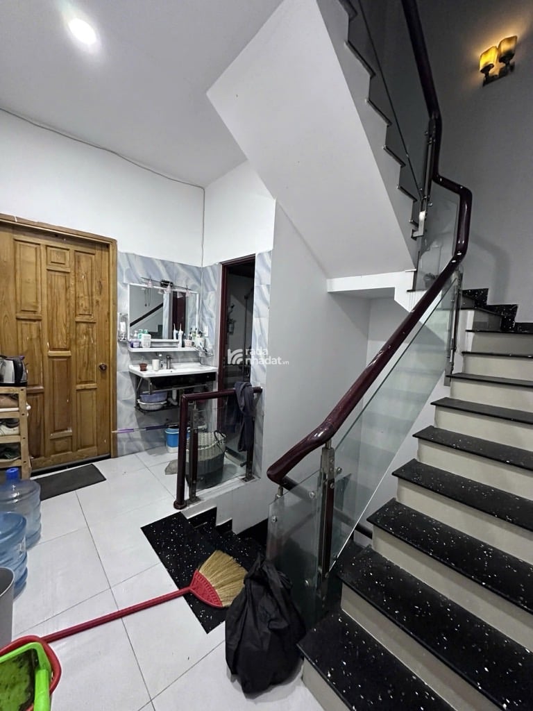 NHÀ 3 TẦNG 76m2 –  ĐỐI DIỆN GIGAMALL- HIỆP BÌNH CHÁNH- HÀNG XÓM BÌNH THẠNH– KV HIẾM NHÀ BÁN