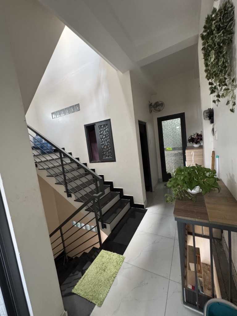 Nhà đẹp 3 tầng 75m2(5x15)-Lê Tấn Bê-giá 5.6 tỷ