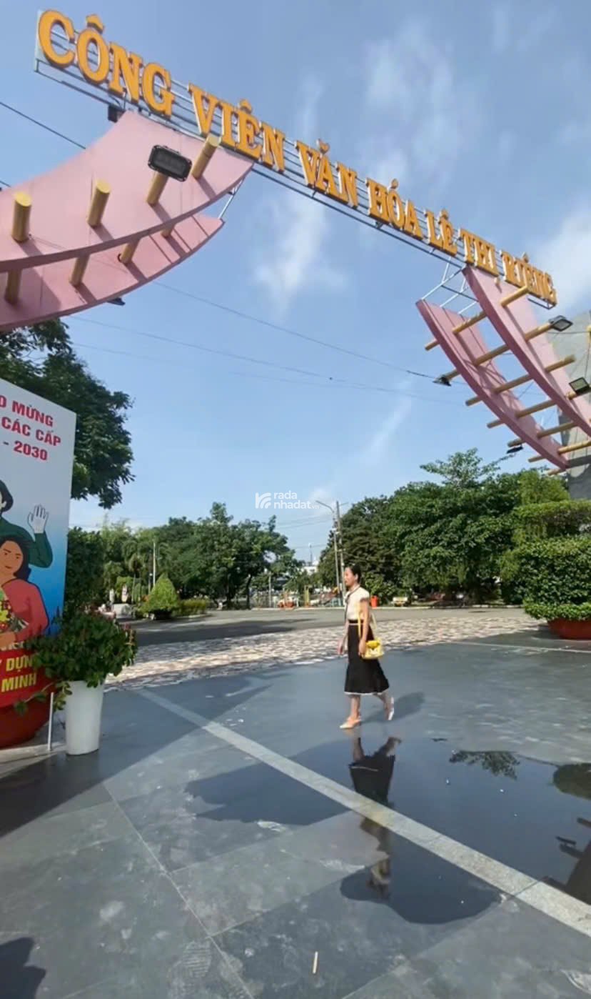 Bán gấp Mặt tiền Cách Mạng Tháng Tám - QUẬN 3 - 3.6x14 m - Cho thuê 300 tr - 9 tỷ