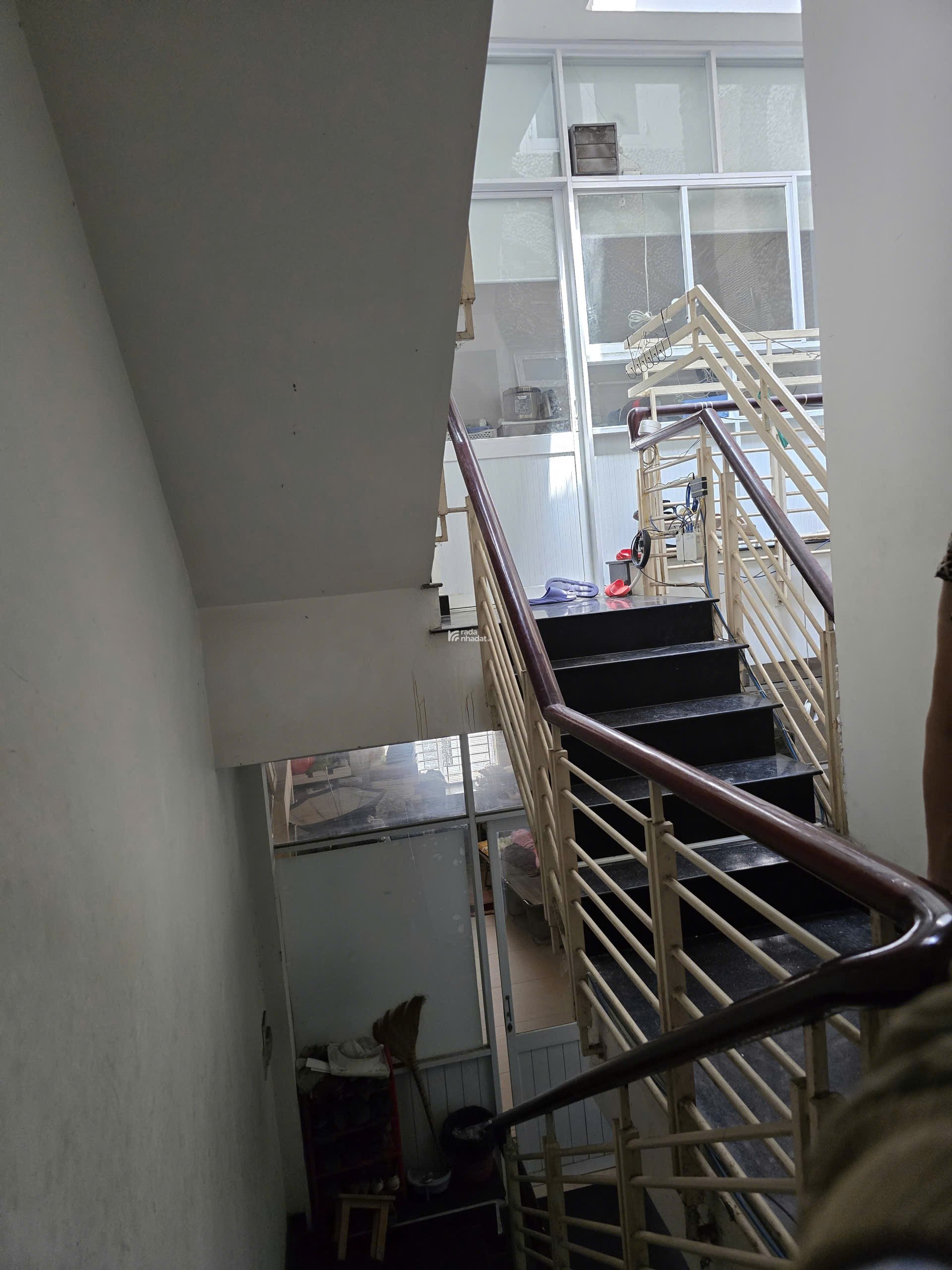 BÁN NHÀ 4 TẦNG KHU CƯ XÁ ĐỒNG TIẾN - GIÁ 17 TỶ   