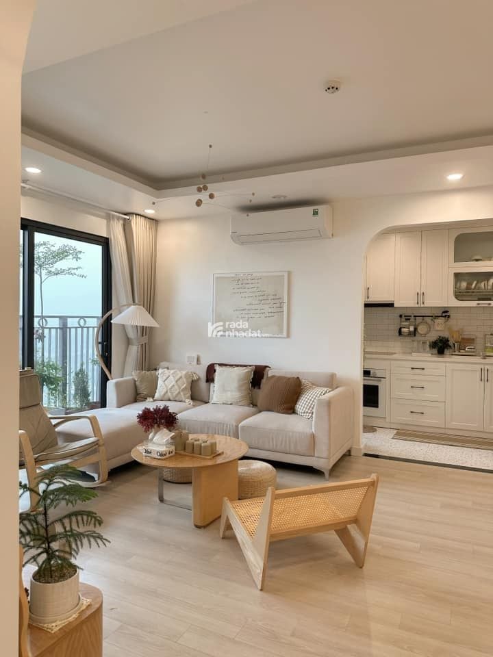 Cho thuê căn hộ 4PN, DT 120m2, giá ưu đãi, full đồ tại chung cư Trung Yên I, Cầu Giấy, Hà Nội