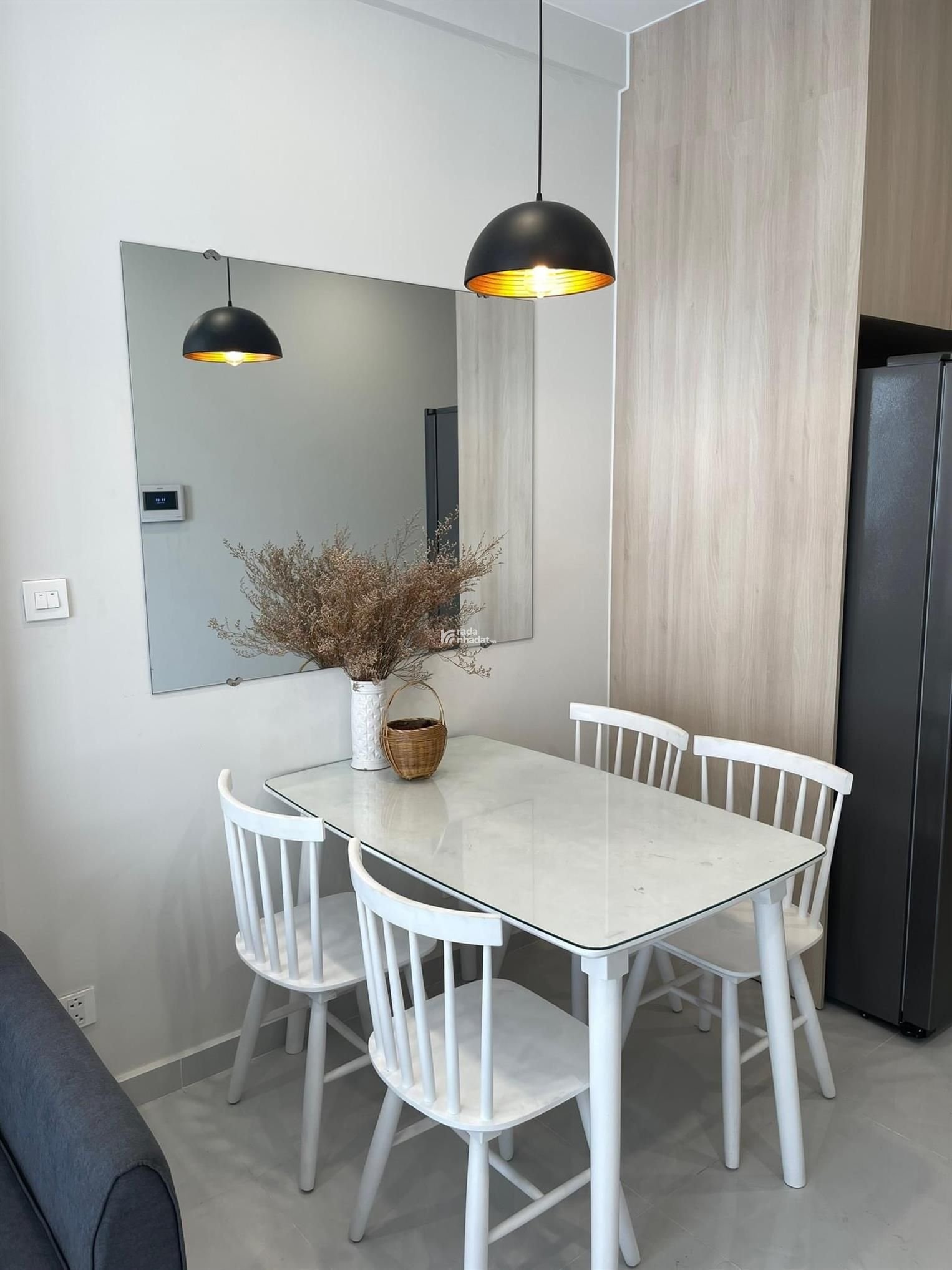 Cho thuê căn 2PN 2WC giá rẻ 7tr/ tháng. Bao phí quản lý. Đầy đủ nội thất đẹp Eco Xuân ngay Lotte