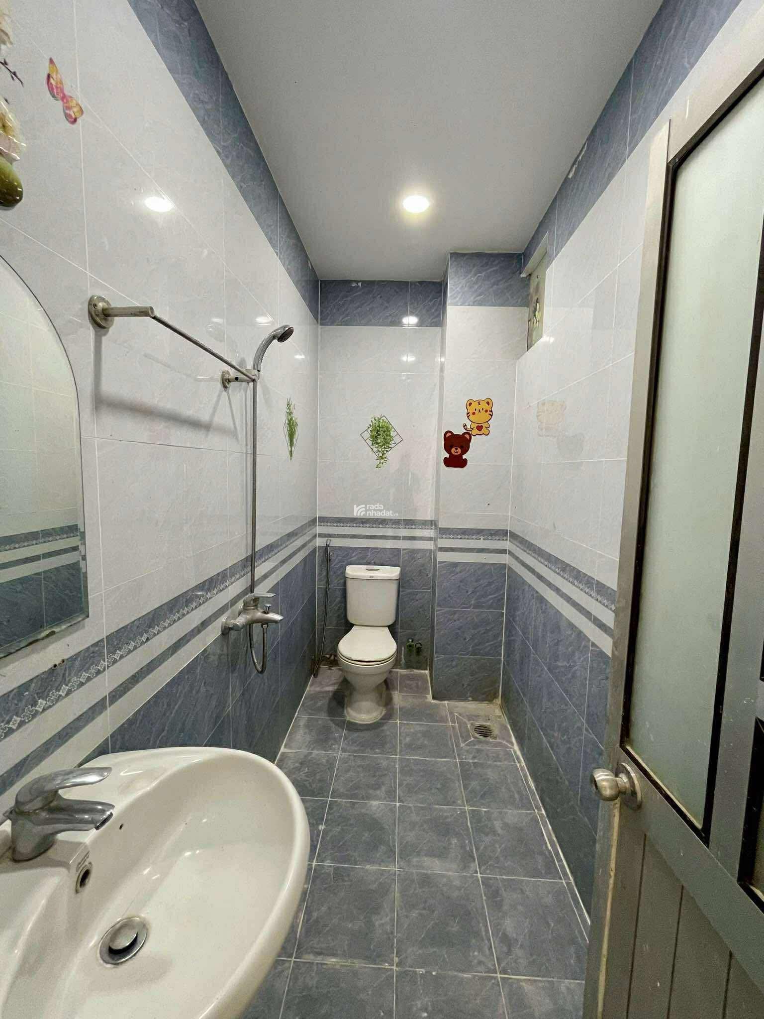  BÁN NHÀ PHỐ MẶT TIỀN D1  QUẬN 7,  90M2  GIÁ CHỈ 16 TỶ,  ĐẦU TƯ & AN CƯ HOÀN HẢO!