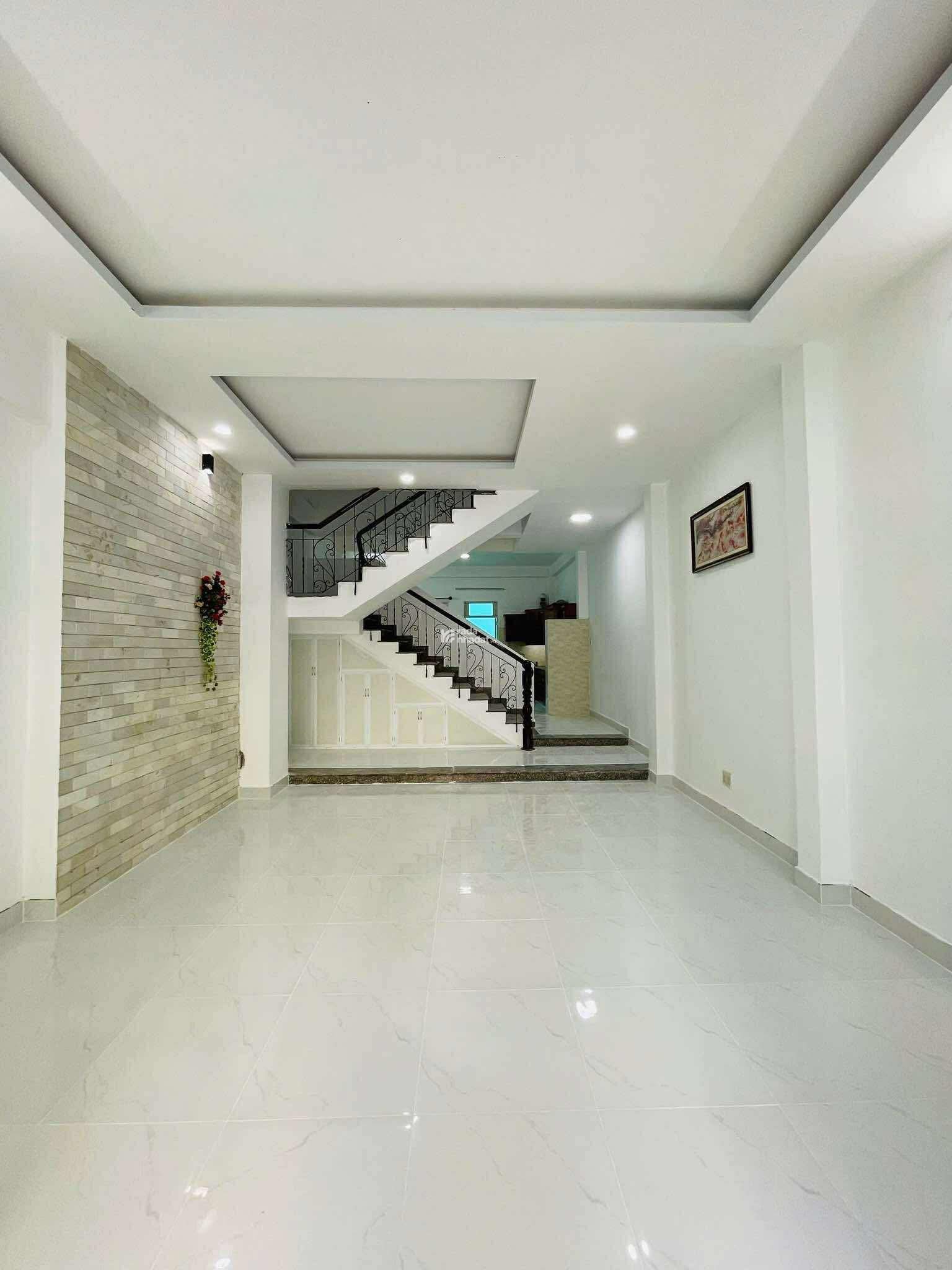  BÁN NHÀ PHỐ MẶT TIỀN D1  QUẬN 7,  90M2  GIÁ CHỈ 16 TỶ,  ĐẦU TƯ & AN CƯ HOÀN HẢO!