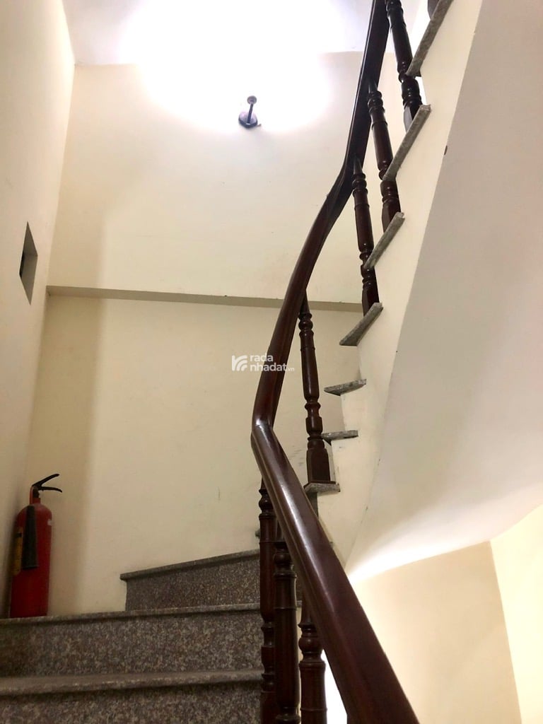 TRUNG TÂM CẦU GIẤY - NHÀ ĐẸP LÔ GÓC - SÁNG - THOÁNG - TĨNH - 10.5 TỶ